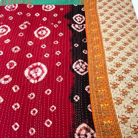 KANTHA QUILT HANDCRAFTED LIGHTWEIGHT REVERSIBLE BLANKET THROW BEDDING - Picture 9 of 10